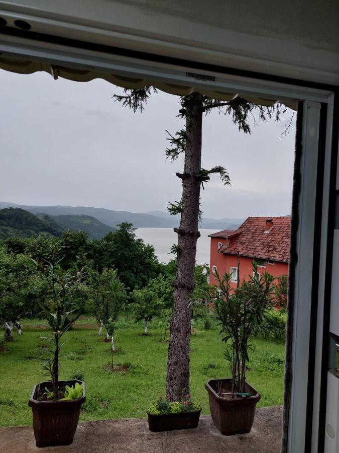 Apartmani Kuljanin โดนยี มิลาโนวัซ ห้อง รูปภาพ